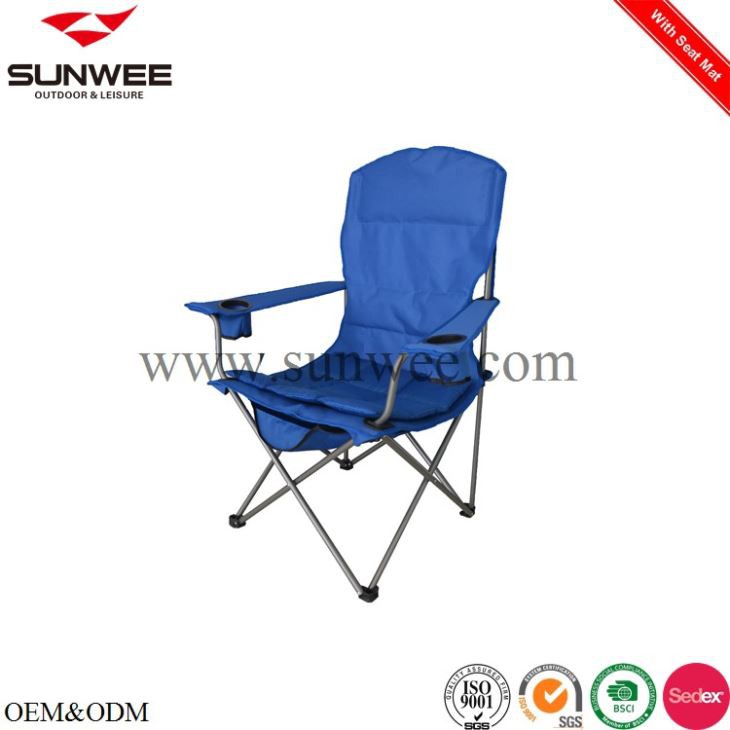 Camping chair with seat mat